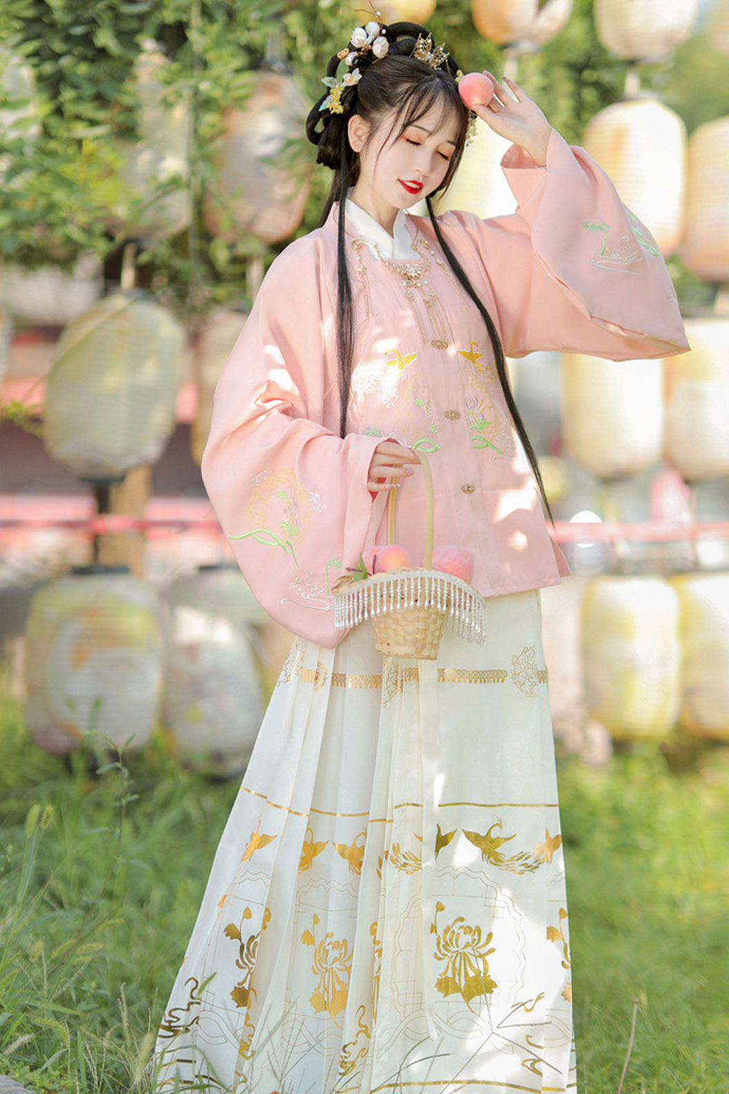 Ming Dynasty Clothing Chinese Style Ma Mian Skirt Hanfu Dress - huaqiu 画秋
