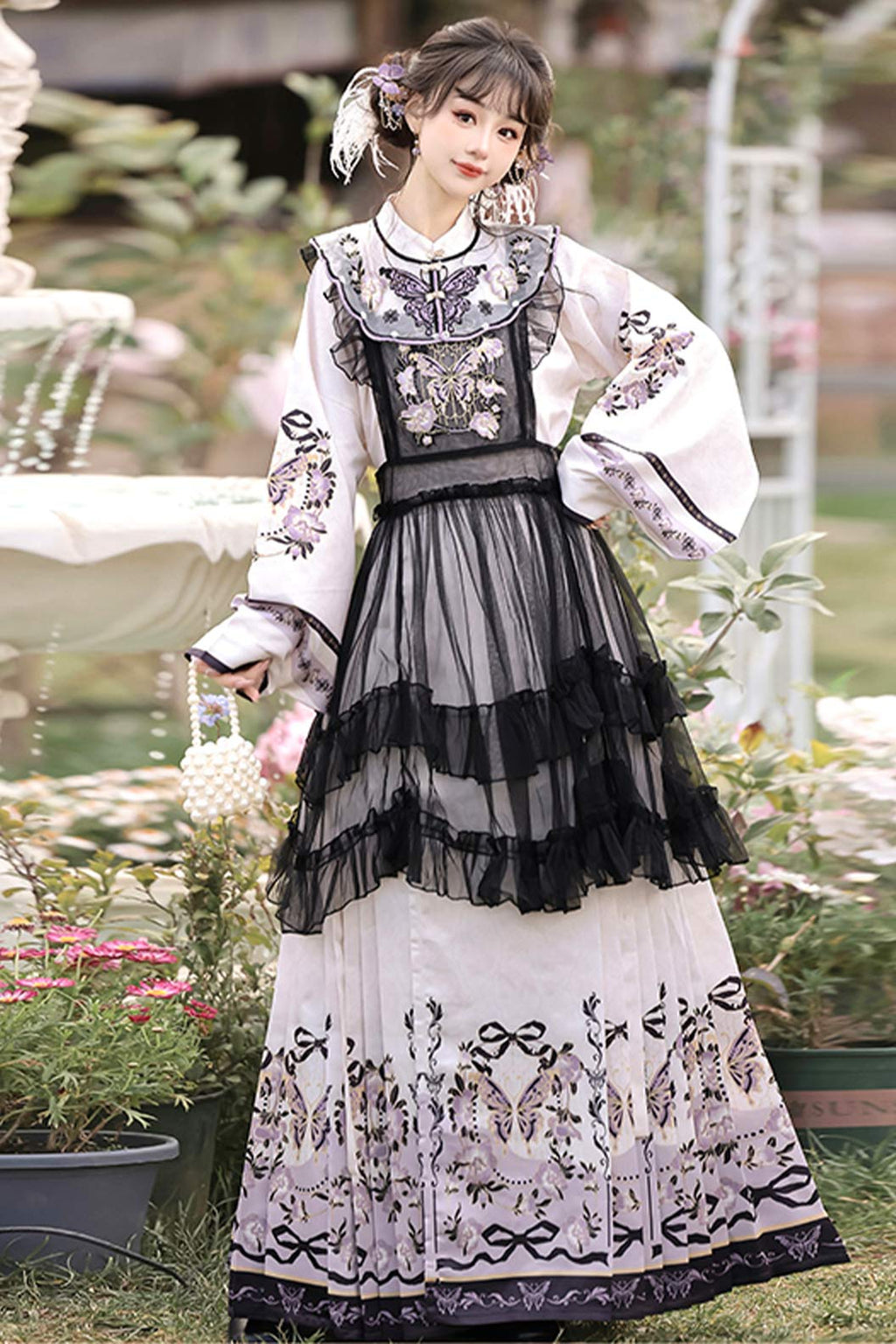 Ming Dynasty Purple Hanfu Dress with Pipa Sleeves and Mamian Qun - lingdie 灵蝶