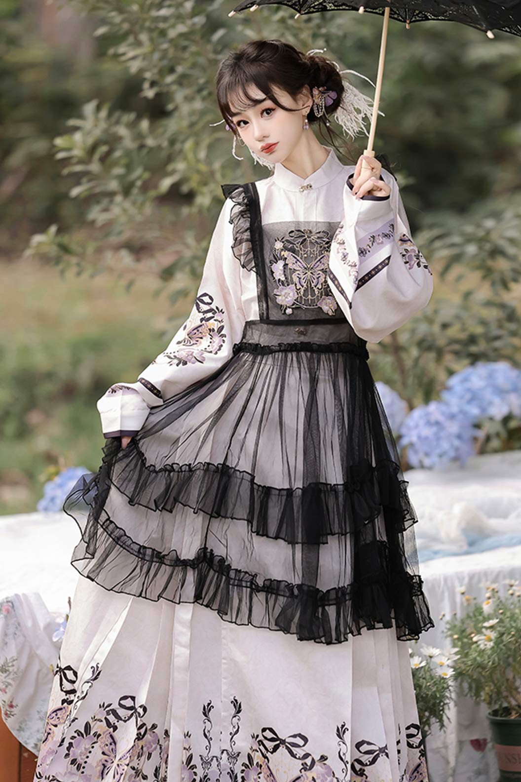 Ming Dynasty Purple Hanfu Dress with Pipa Sleeves and Mamian Qun - lingdie 灵蝶