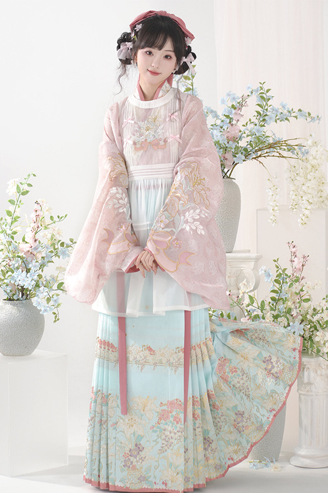 Ming Dynasty Women Cross-Collar Pipa Sleeve Mamian Skirt Hanfu dress - yingchun 盈春