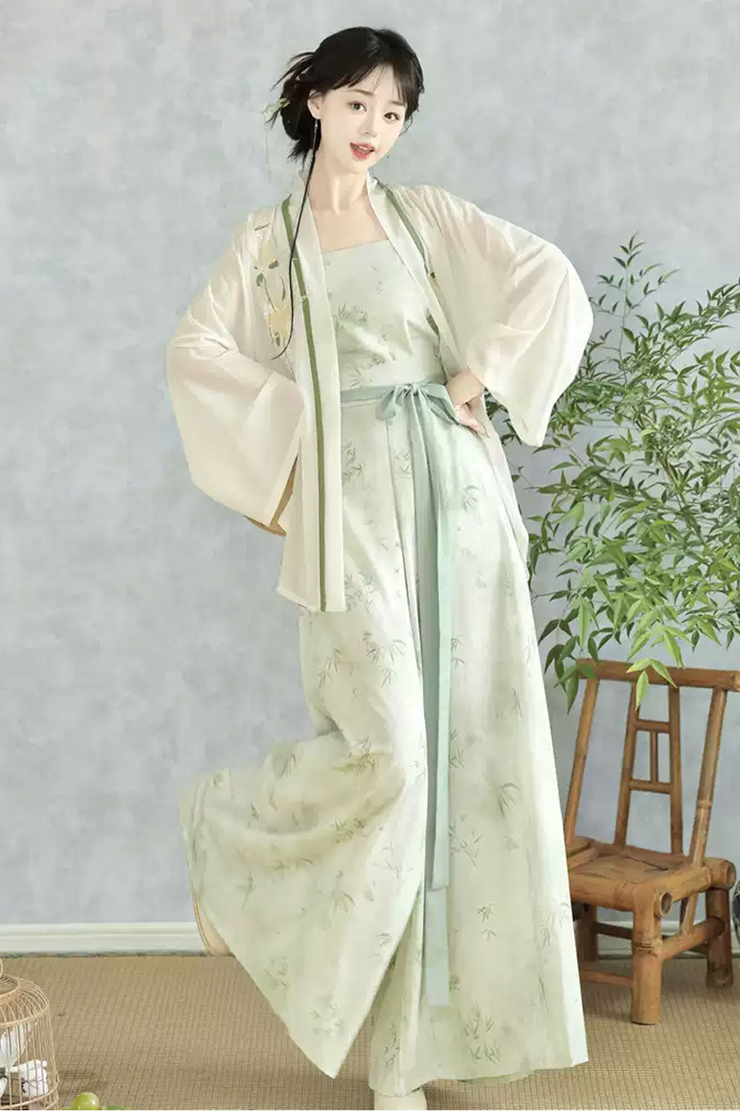 Modern Hanfu Green Embroidered Dress Chinese fashion - fuyezhucui 浮叶竹翠