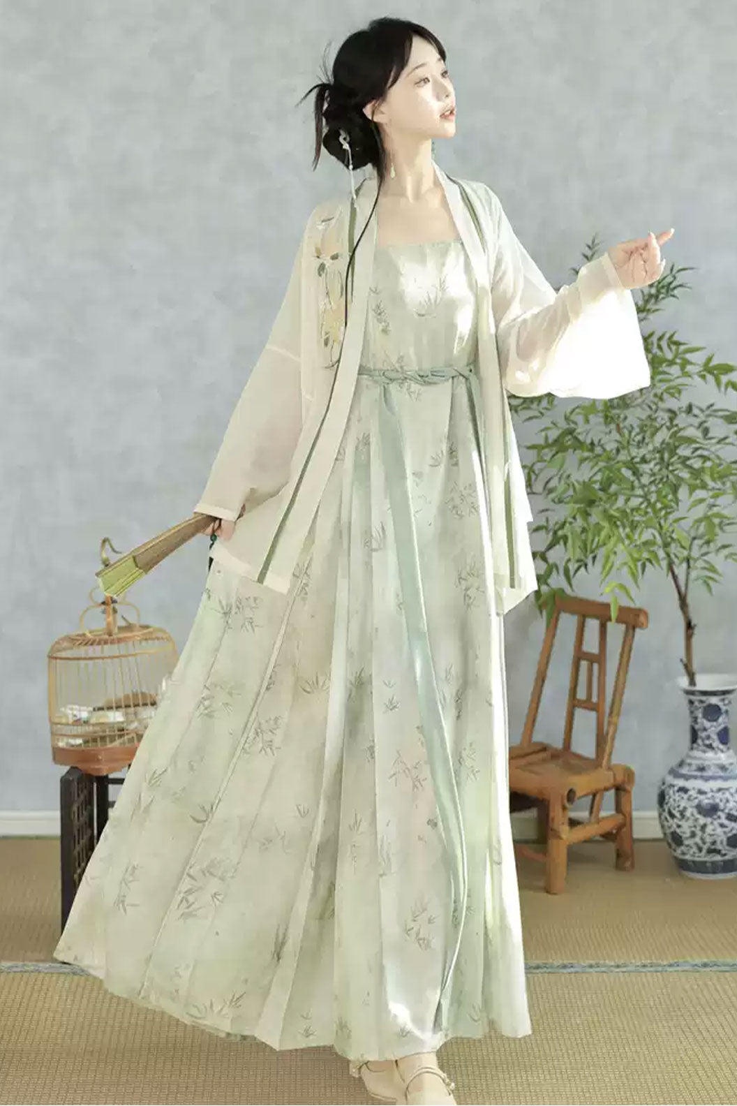 Modern Hanfu Green Embroidered Dress Chinese fashion - fuyezhucui 浮叶竹翠