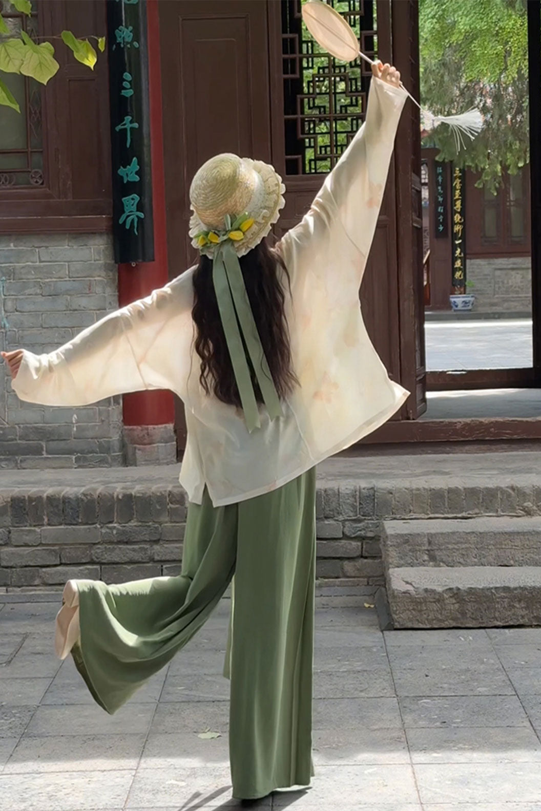 Modern Hanfu in Multi-color Three-piece Set with Song Dynasty Pants Hanfu - qingni 青霓