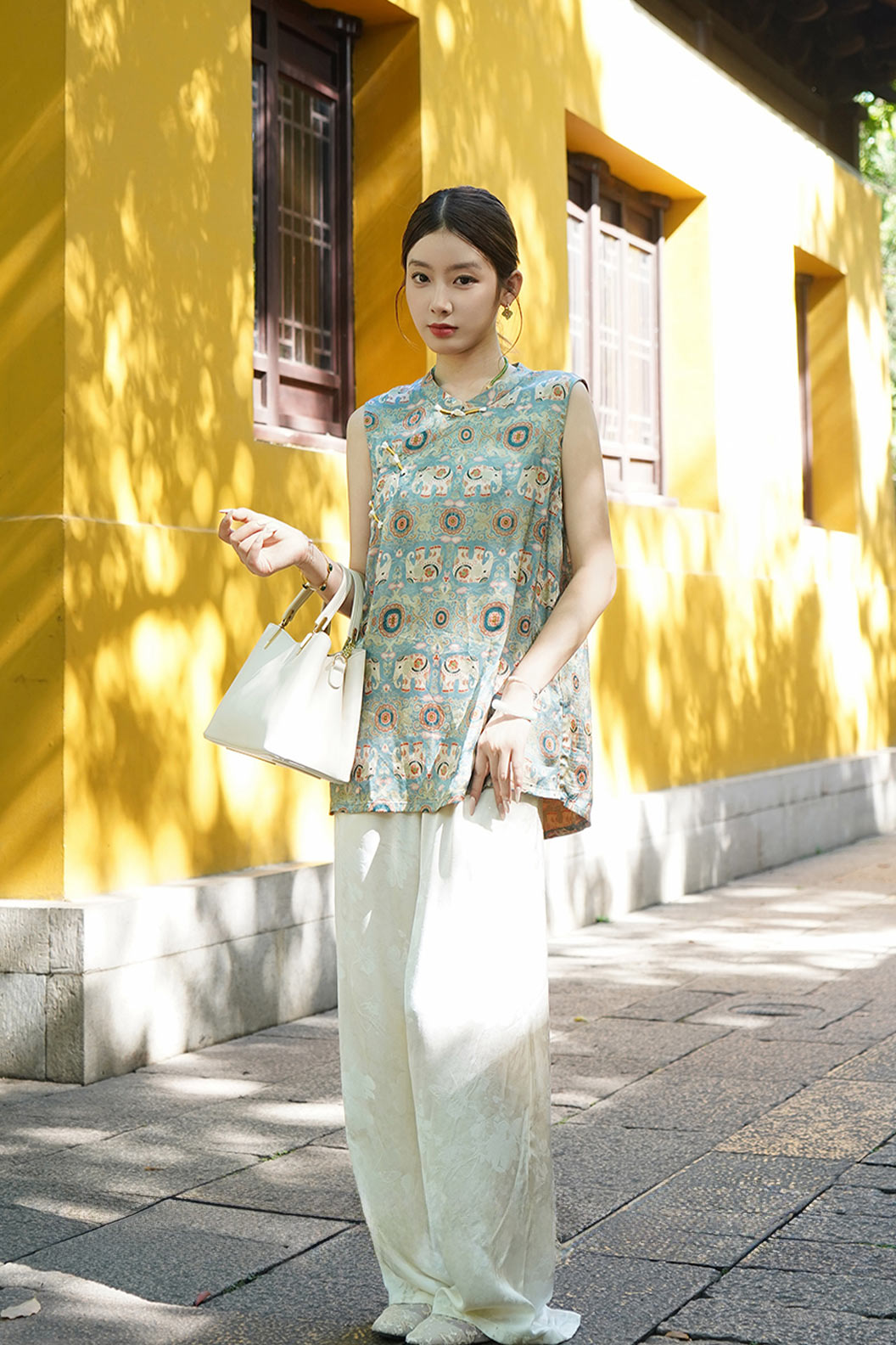 Modern Hanfu Silk Xiangyunsha New Chinese Style Sleeveless Blouse Mulberry Silk Hanfu Dress - qinghe 青荷