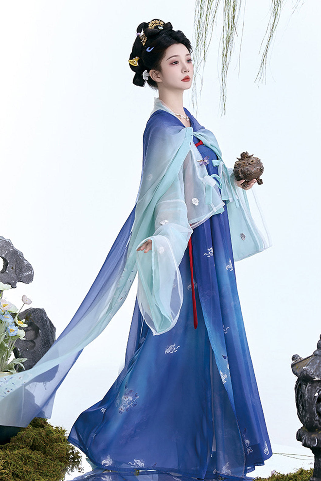 Tang Dynasty Blue Hanfu Dress with Embroidered Cloak and Qixiong Ruqun  - xiahefeng 夏禾风