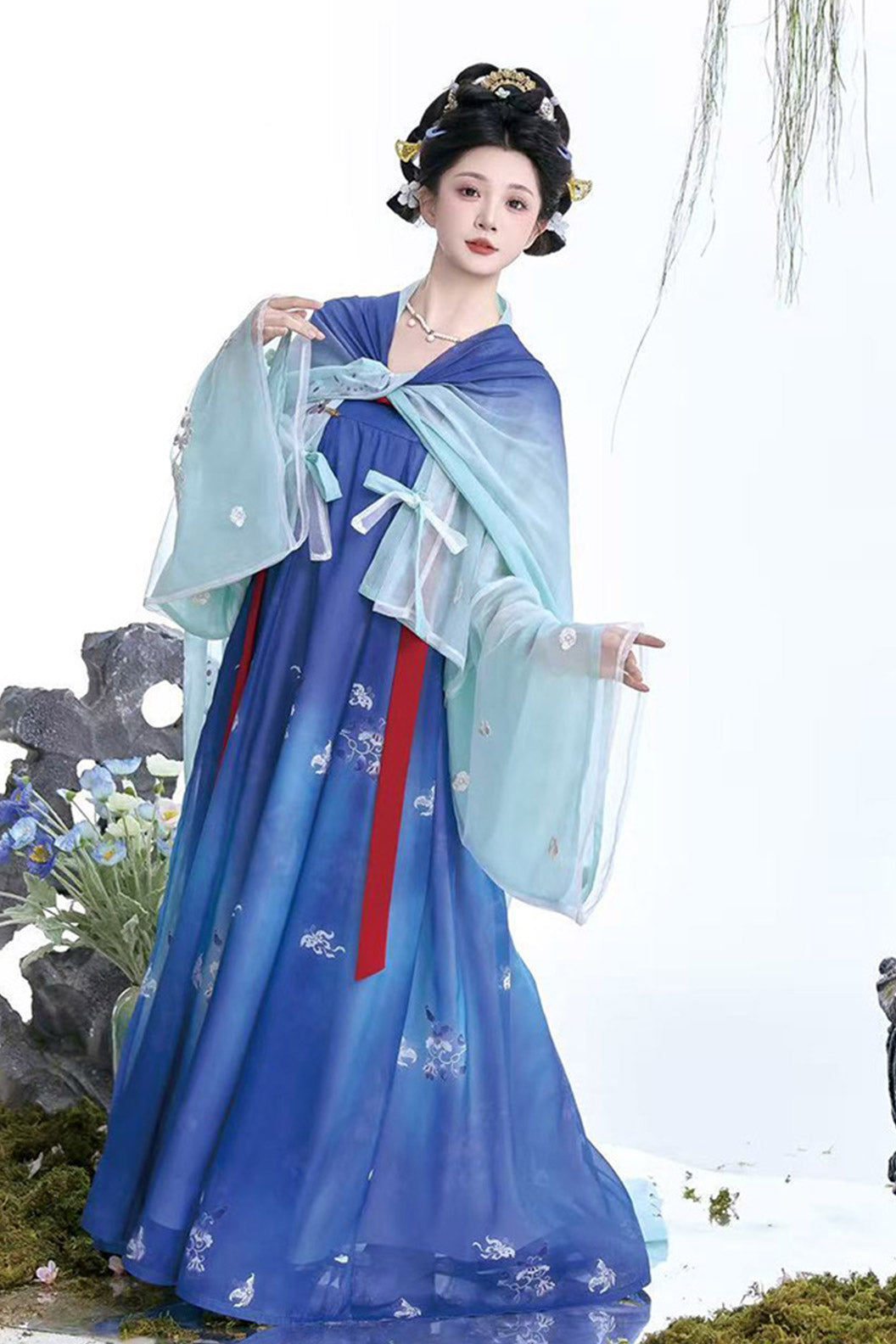Tang Dynasty Blue Hanfu Dress with Embroidered Cloak and Qixiong Ruqun  - xiahefeng 夏禾风