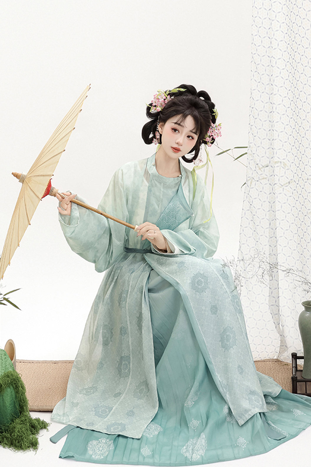 Tang Dynasty Blue Hanfu Dress with Lantern Pants and Pleated Skirt - taohongliulv 桃红柳绿