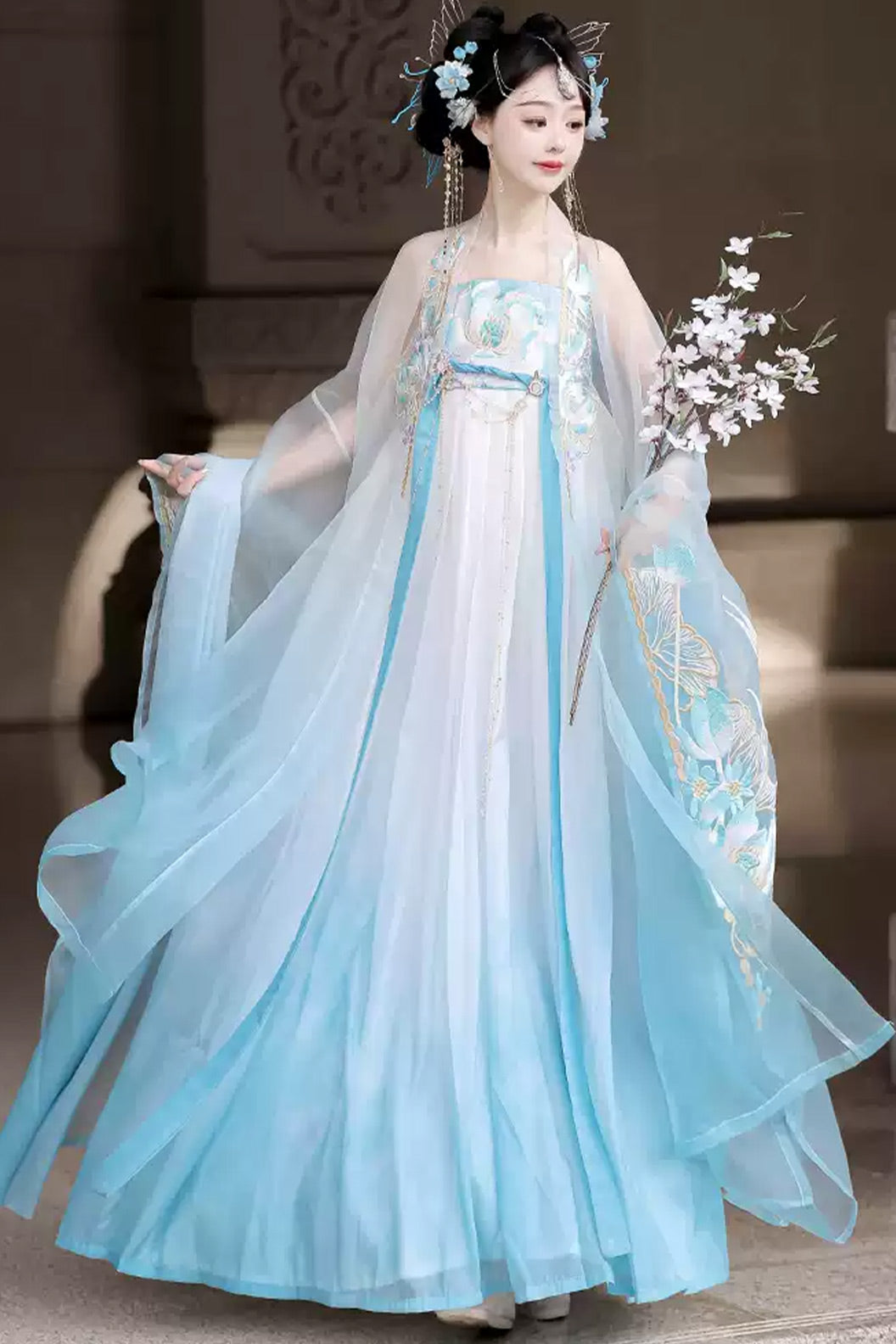 Tang Dynasty Embroidered Hezi Skirt Qixiong Ruqun Blue Hanfu Dress - furong 芙蓉