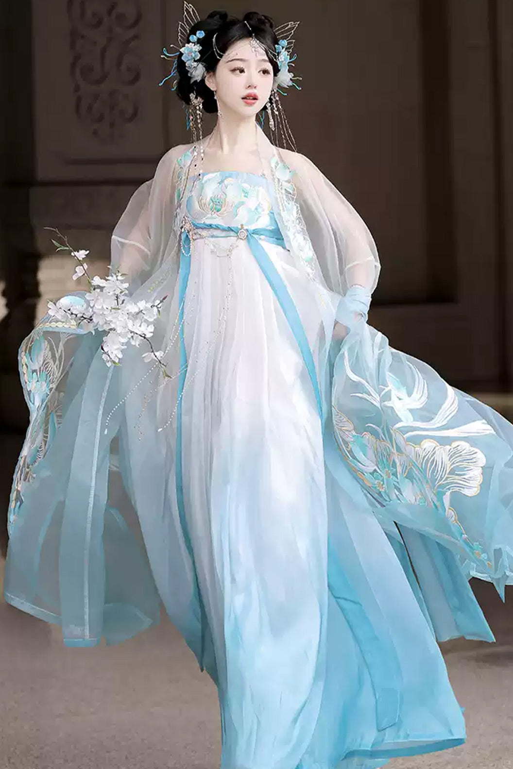 Tang Dynasty Embroidered Hezi Skirt Qixiong Ruqun Blue Hanfu Dress - furong 芙蓉