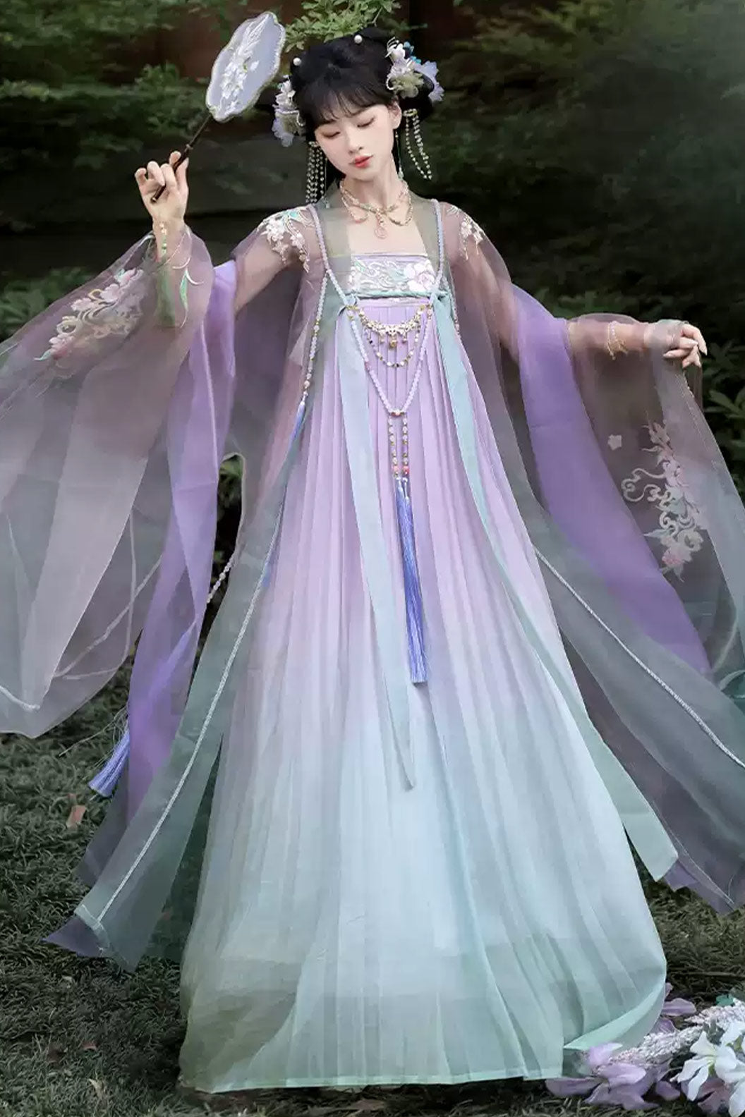 Tang Dynasty Gradient Green Hanfu Dress with Qixiong Ruqun and Wide Sleeves Fairy Style - wuyeshancha 雾野山茶