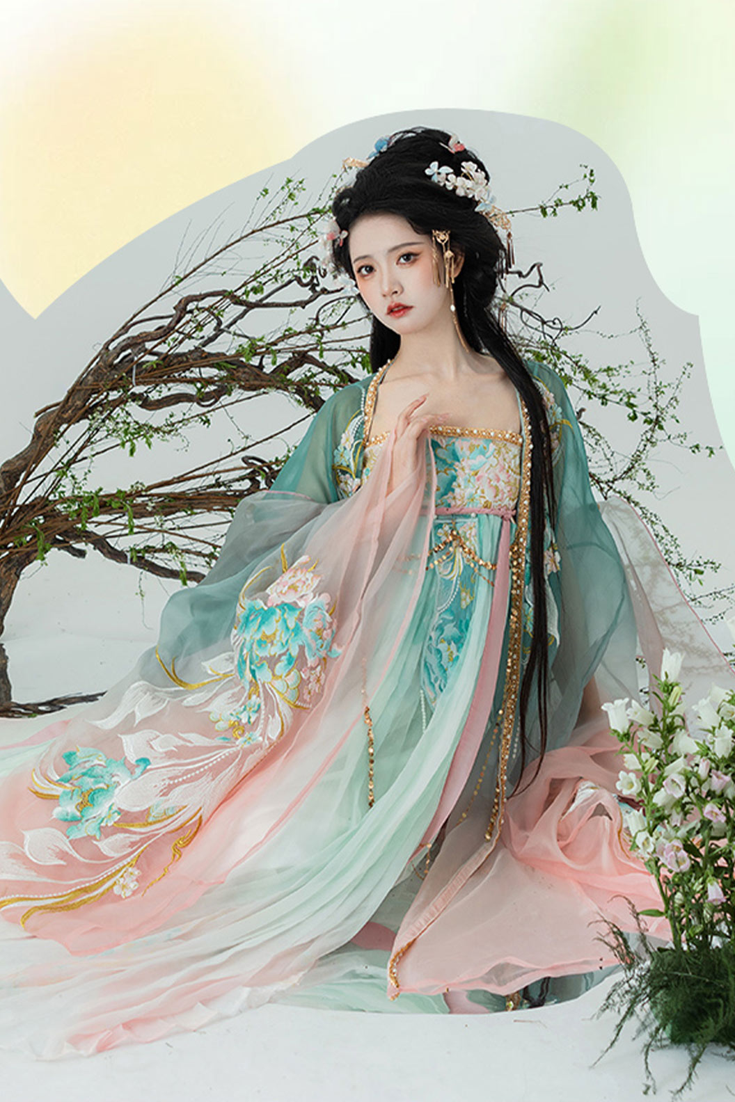 Tang Dynasty Green Hanfu Dress with Qixiong Wide Sleeve Robe and Heavy Embroidery - qingyu 青羽