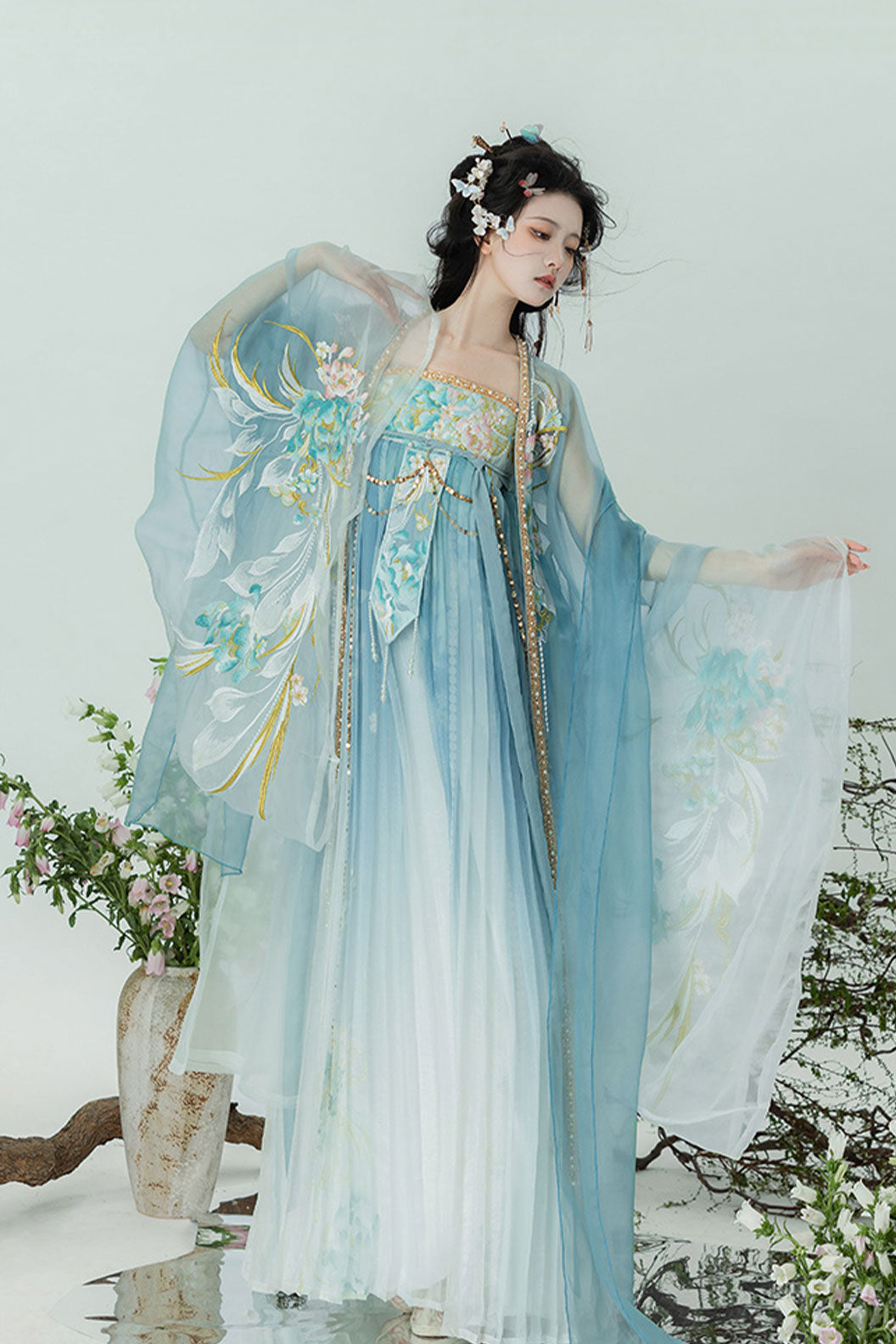 Tang Dynasty Green Hanfu Dress with Qixiong Wide Sleeve Robe and Heavy Embroidery - qingyu 青羽