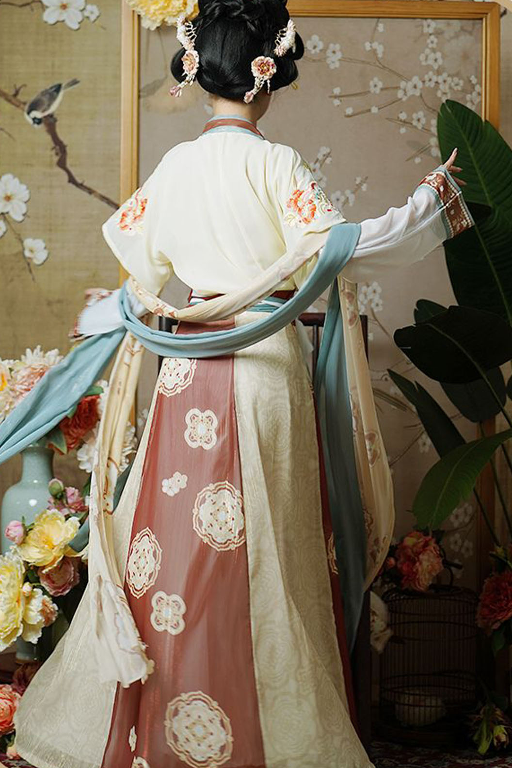Tang dynasty hanfu with mid-waisted eight-panel skirt hanfu dress for summer - xiuluoqing 绣罗轻