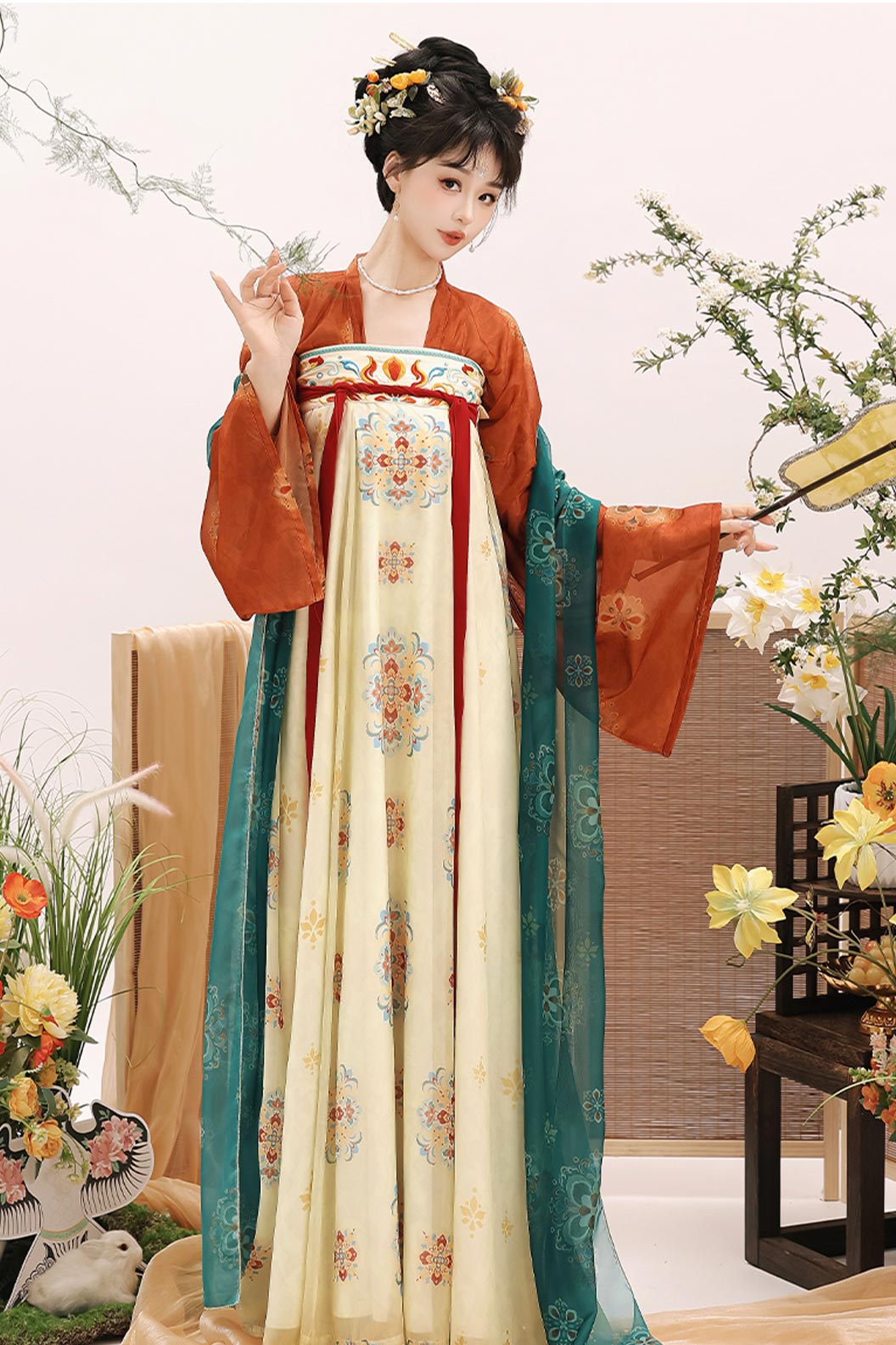 Tang Dynasty Pink Green Hanfu Dress Qixiong Ruqun Embroidered Poqun Dunhuang Style - chunzhixiao 春知晓