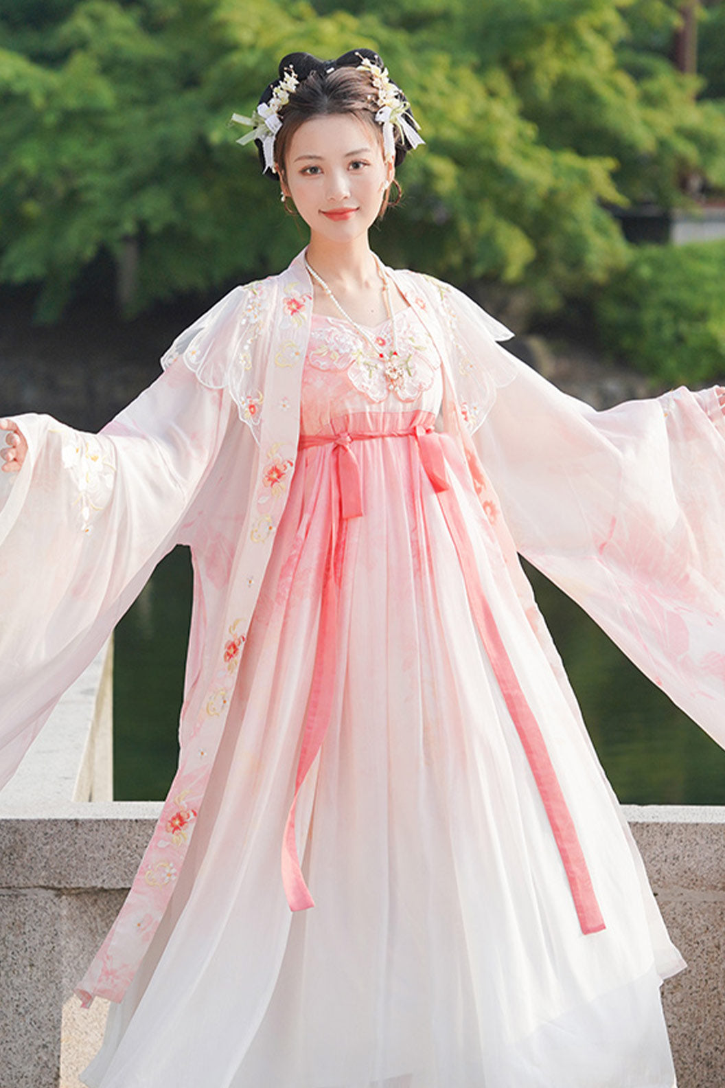 Tang Dynasty Pink Hanfu Dress Hezi Skirt Heavy Embroidery - xidie 戏蝶