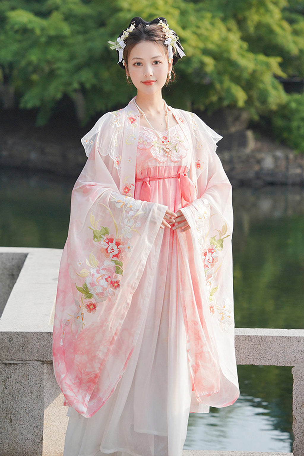 Tang Dynasty Pink Hanfu Dress Hezi Skirt Heavy Embroidery - xidie 戏蝶