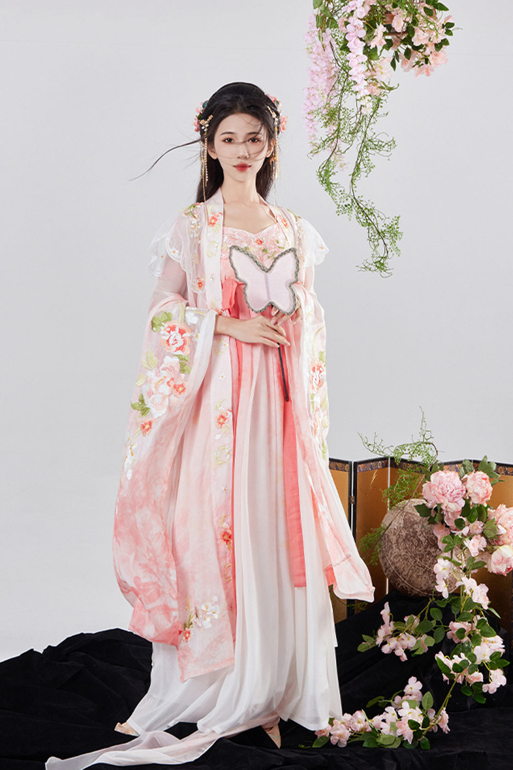 Tang Dynasty Pink Hanfu Dress Hezi Skirt Heavy Embroidery - xidie 戏蝶