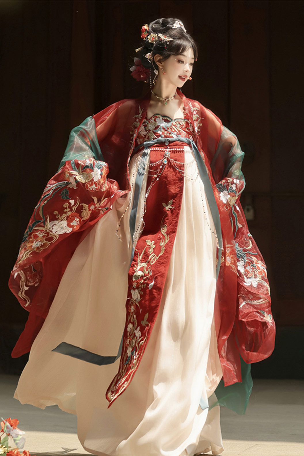Tang Dynasty Red Hanfu Dress with Hezi Skirt and Heavy Embroidery - ruyijinchai 如意金钗