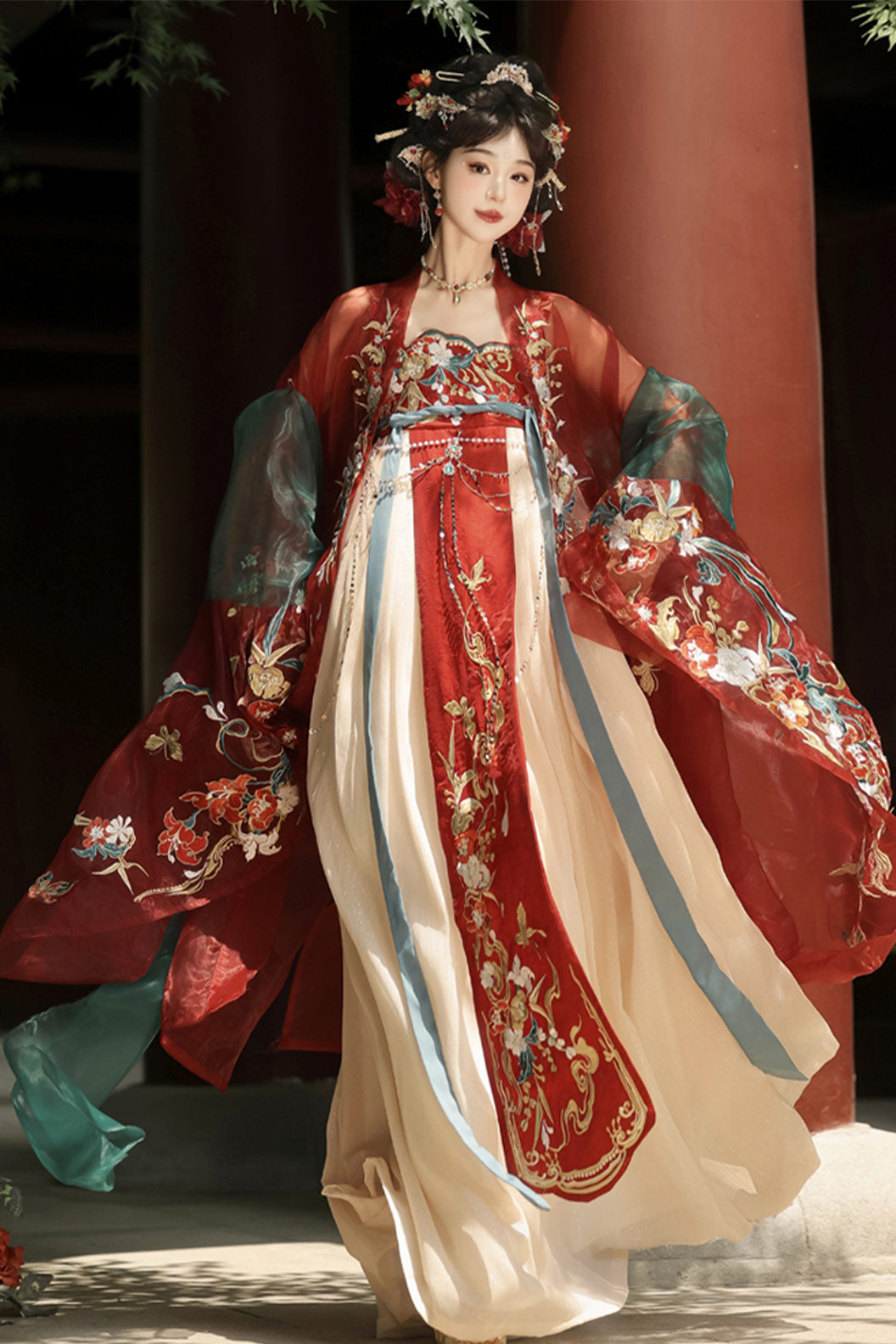Tang Dynasty Red Hanfu Dress with Hezi Skirt and Heavy Embroidery - ruyijinchai 如意金钗
