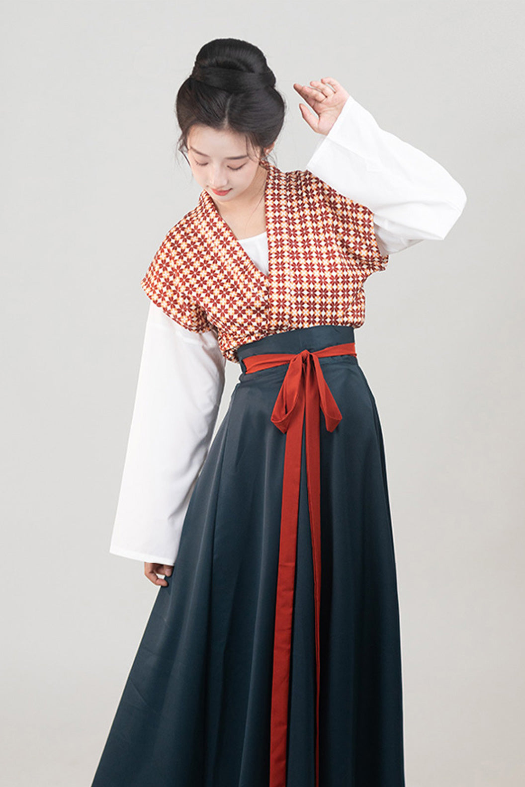 Tang Dynasty Three Color Hanfu Dress Waist High Broken Skirt Beizi Coat - yuhouhuayuan 雨后花园