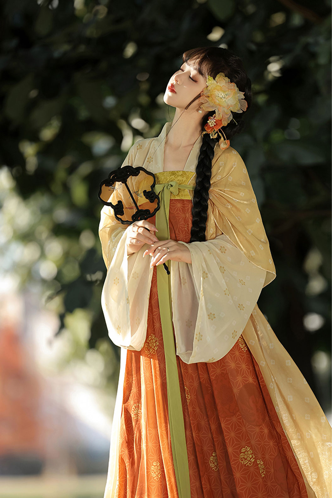 Tang Dynasty Three Color Hanfu Dress with Qixiong Ruqun and Restorative Style - fuguang 浮光