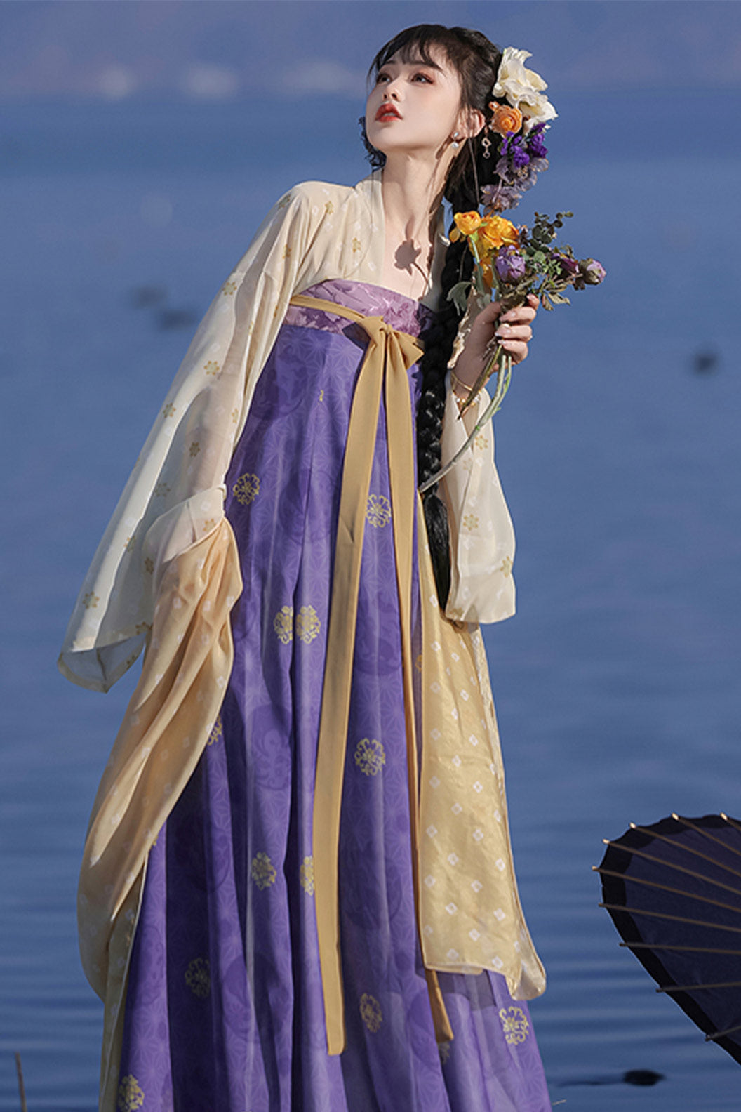 Tang Dynasty Three Color Hanfu Dress with Qixiong Ruqun and Restorative Style - fuguang 浮光