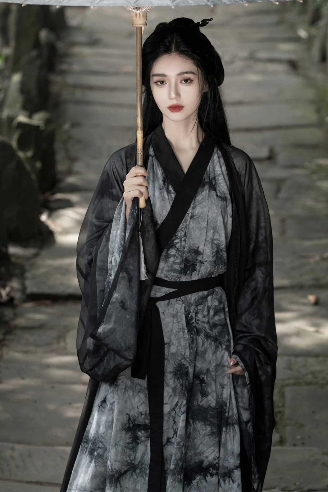 Wei Jin Dynasty Hanfu Black Hanfu Dress with Wide Sleeve Shirt - moran 墨染