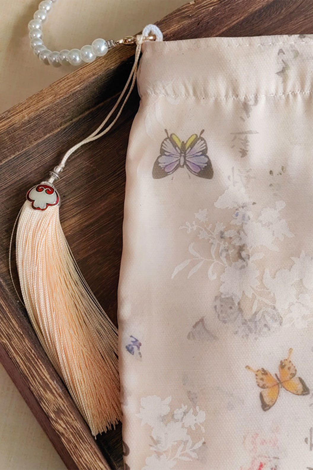 Crossbody Bag Beige Butterfly Pearl for Tang Song Dynasty