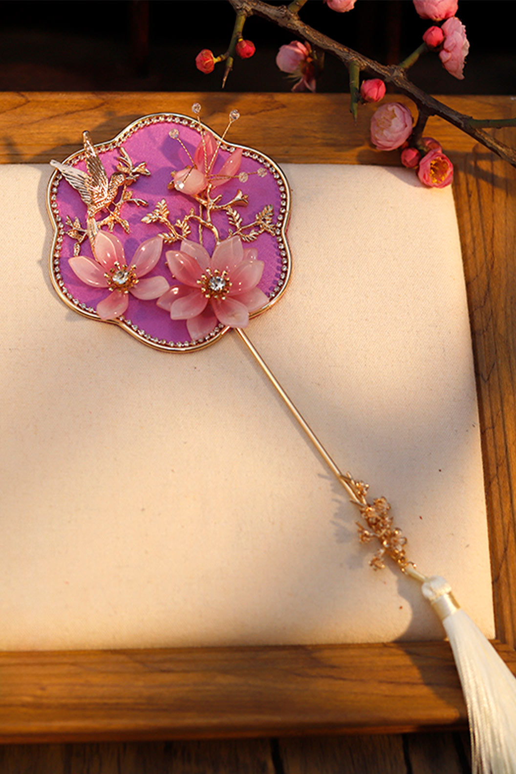 Chinese hand fan classical Xiuhe round fan