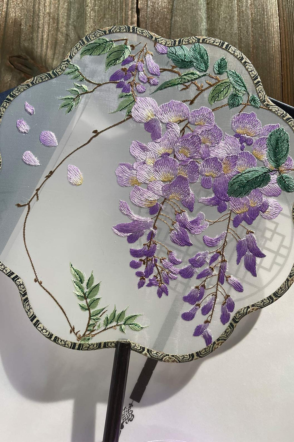 Chinese hand fan purple embroidered petal-shaped round fan