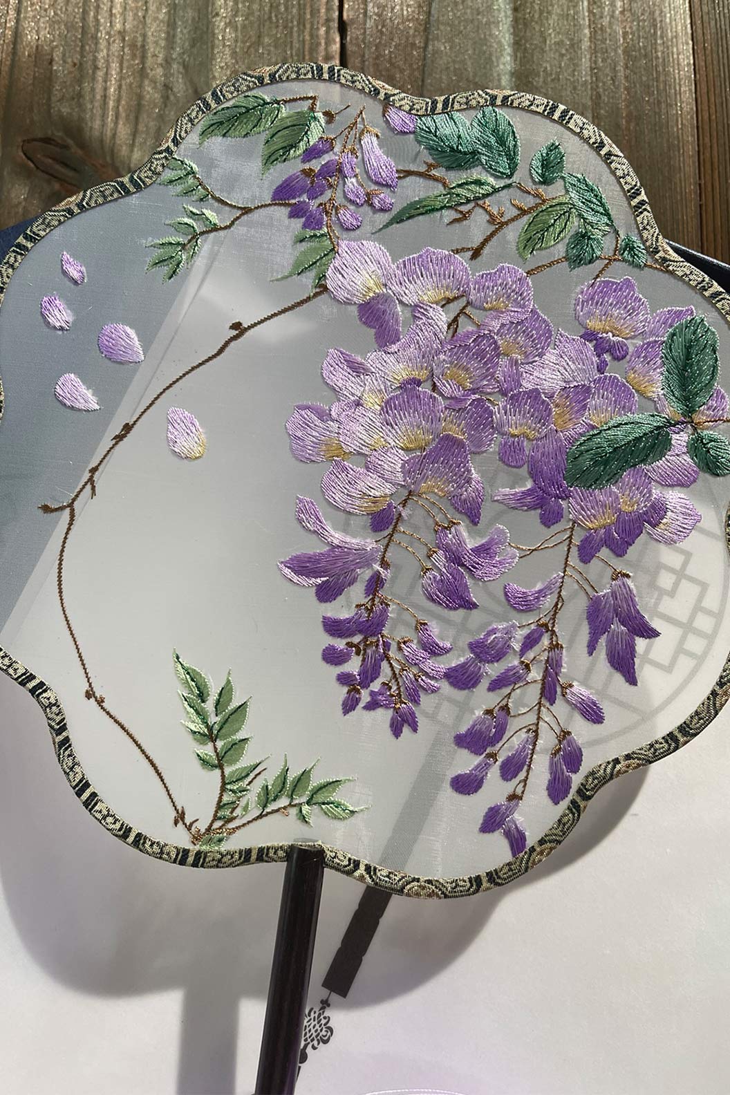 Chinese hand fan purple embroidered petal-shaped round fan