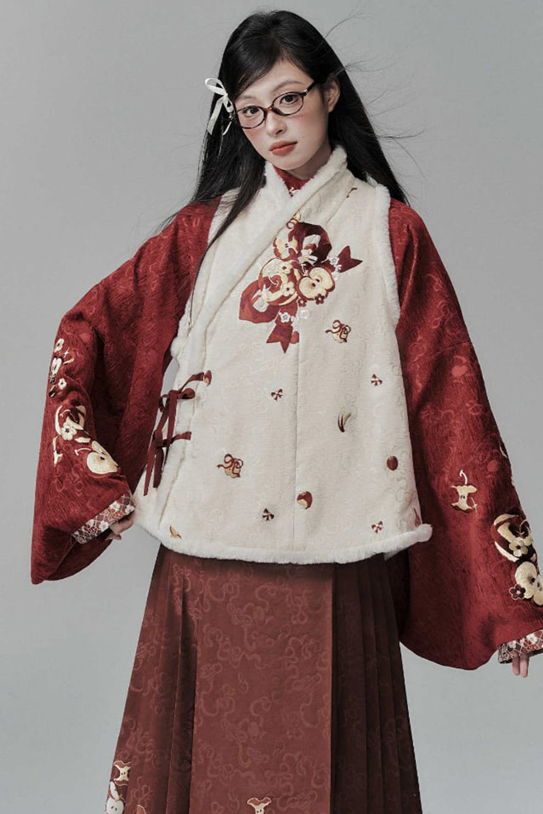 Chinese New Year Dress Embroidered Fashion Red Hanfu - qiyuan 祈愿
