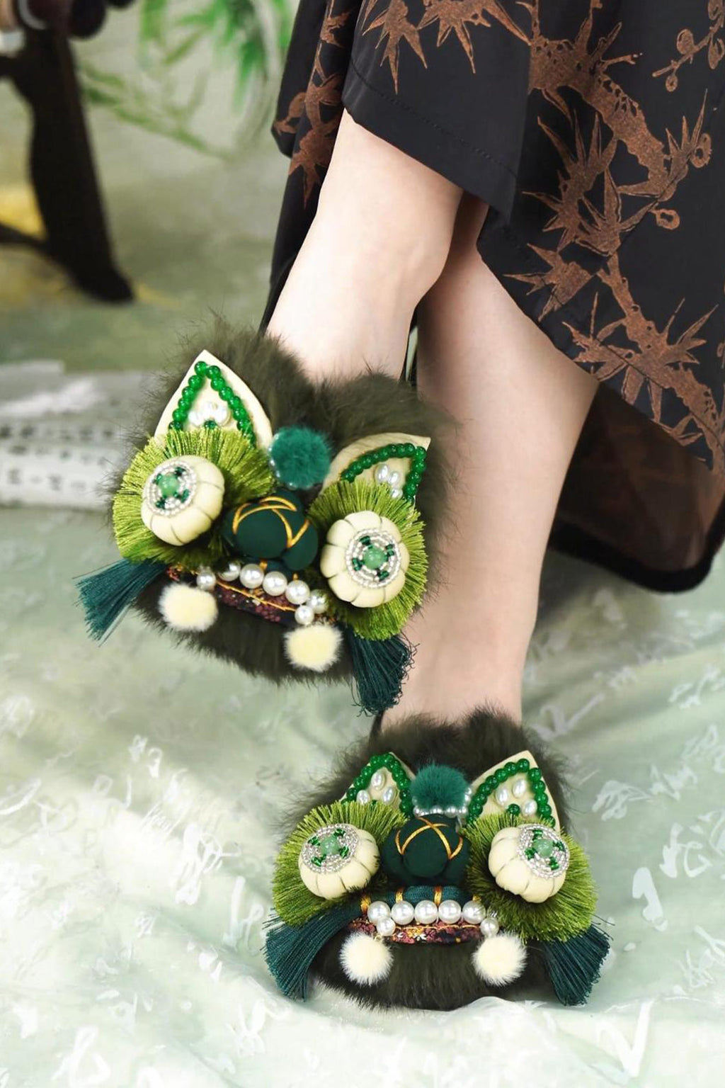 Embroidered Shoes Green Chinese Style Handmade Tiger Head Shoes