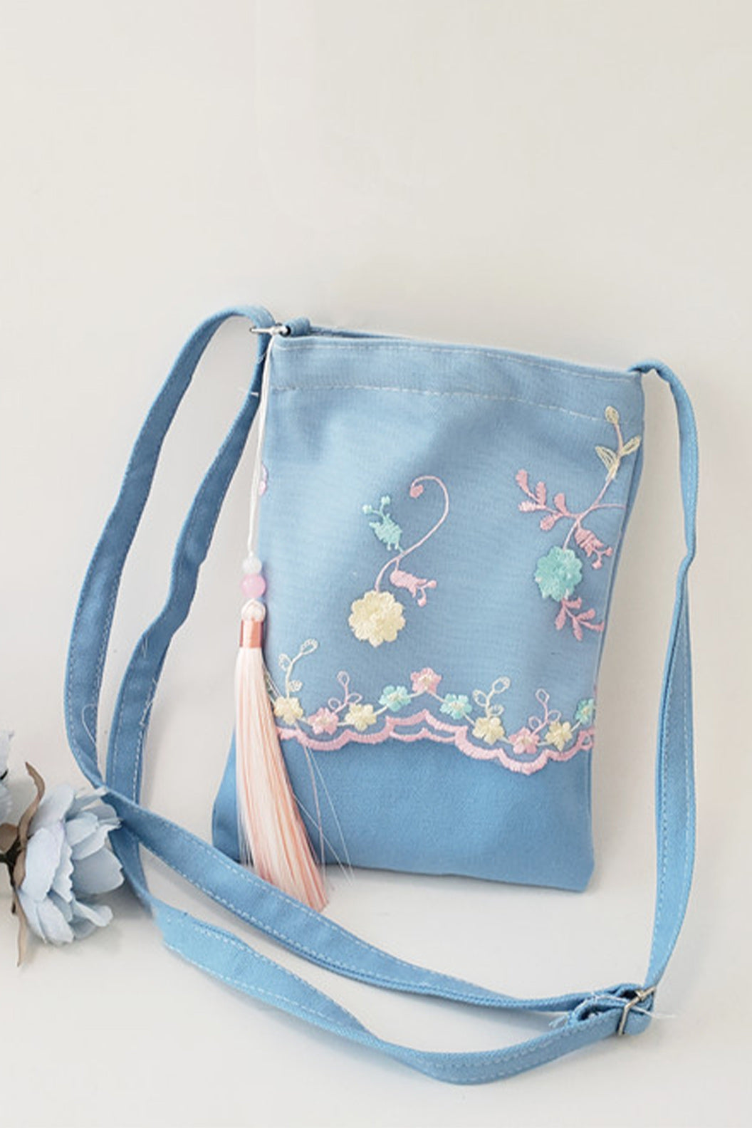 Embroidered Handbag Blue Lace Embroidery Crossbody Bag