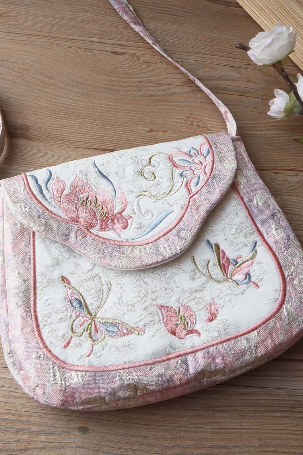 Embroidered Handbag Pink Vintage Bag Versatile