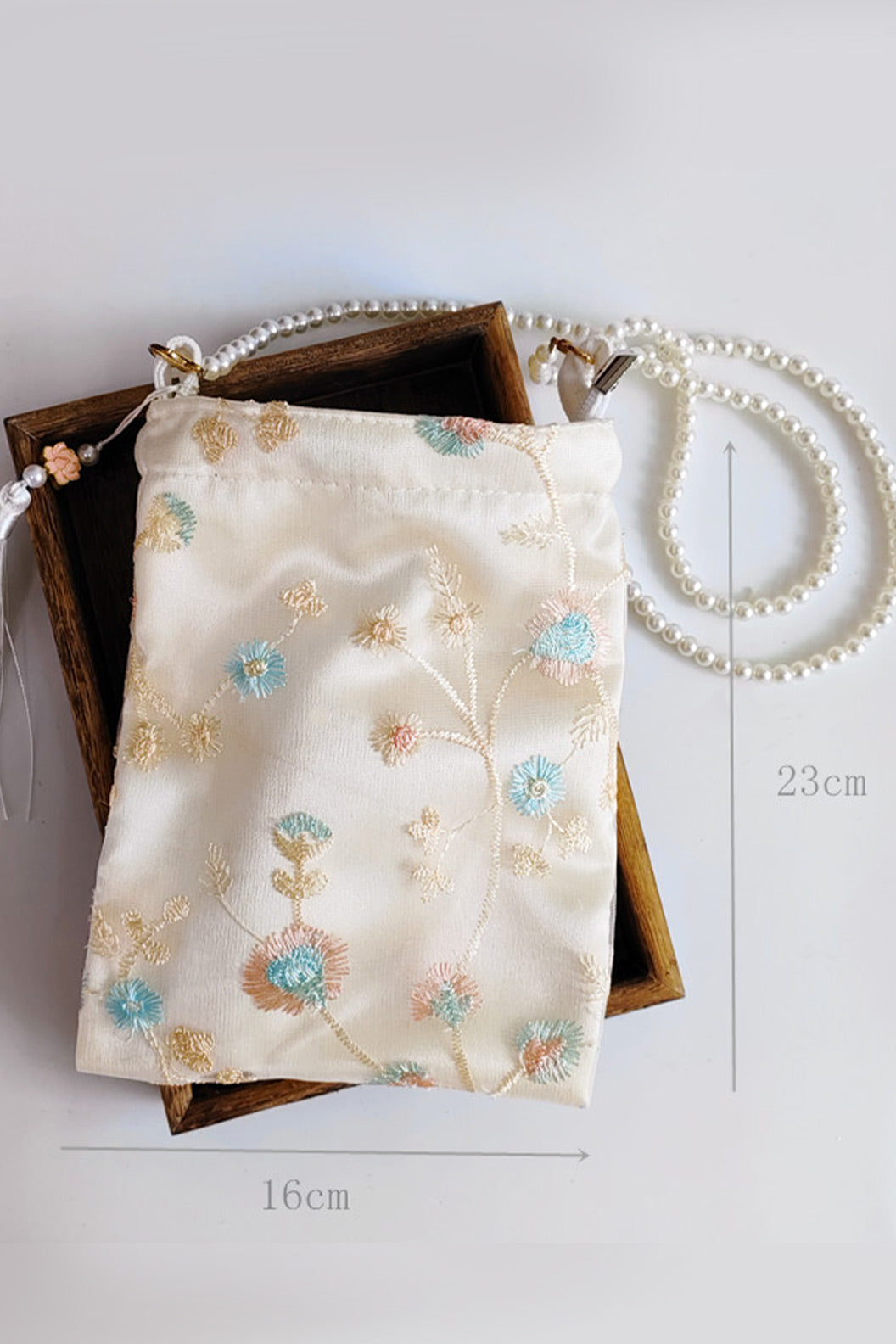 Embroidered Handbag Satin Small Square Bag for Song Dynasty