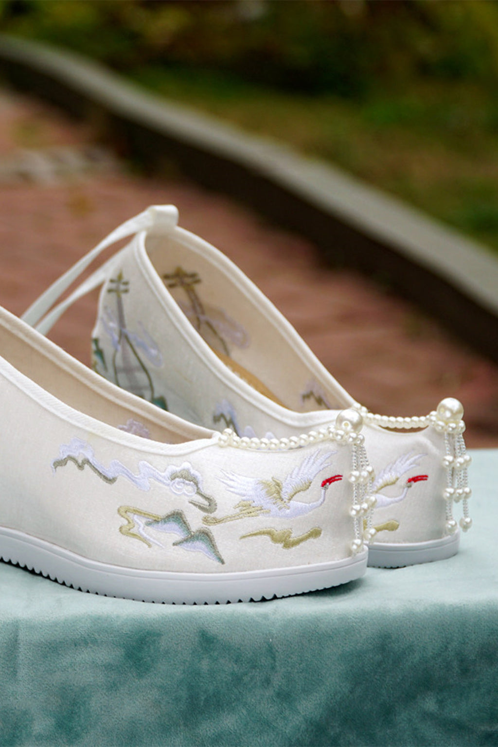 Embroidered Shoes Ming Dynasty Handmade Cloth Shoes