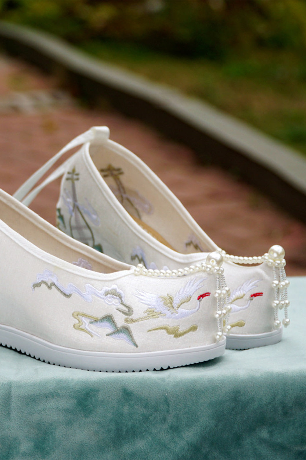 Embroidered Shoes Ming Dynasty Handmade Cloth Shoes
