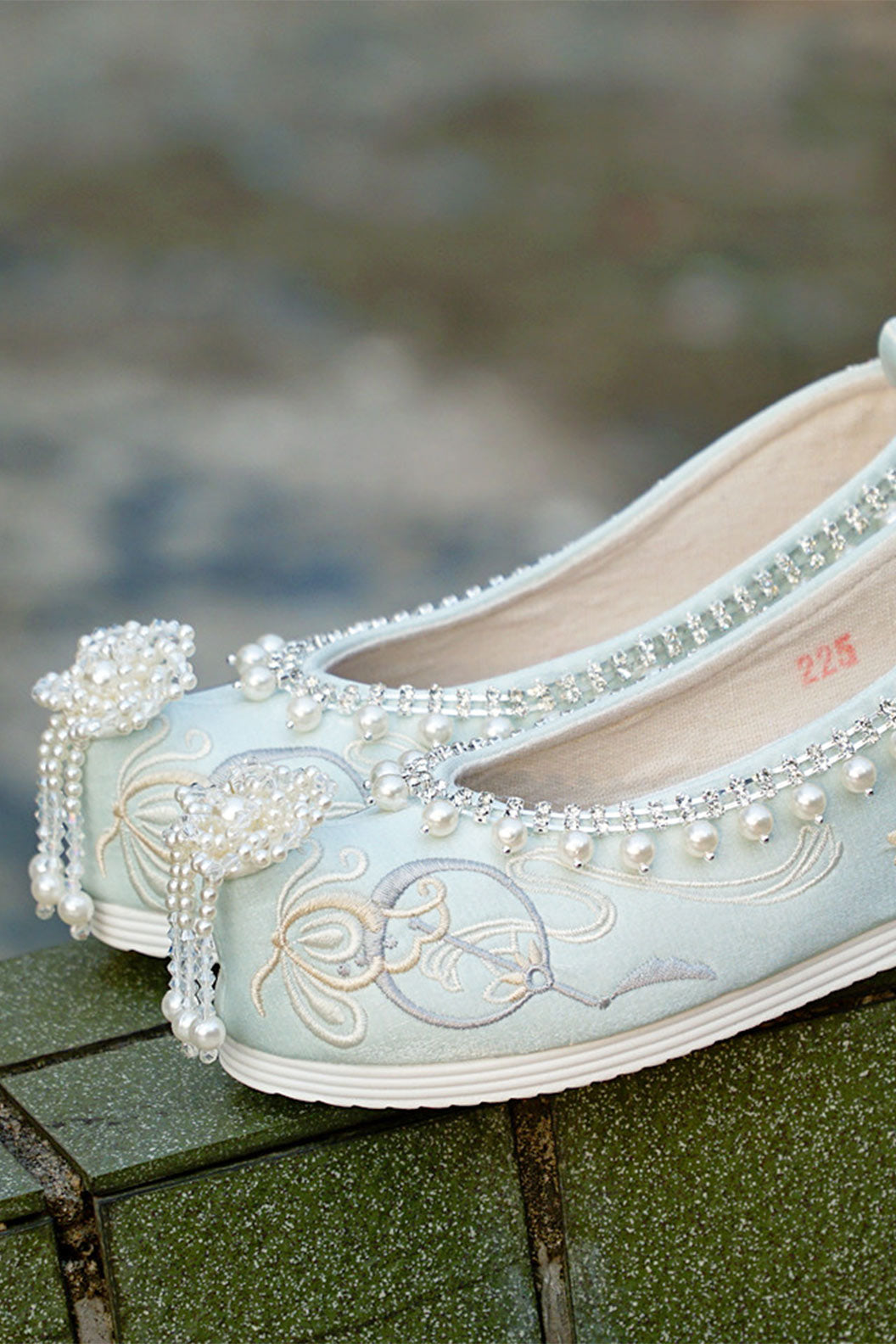 Embroidered Shoes Flower Pearl Ming Dynasty Cloth Shoes