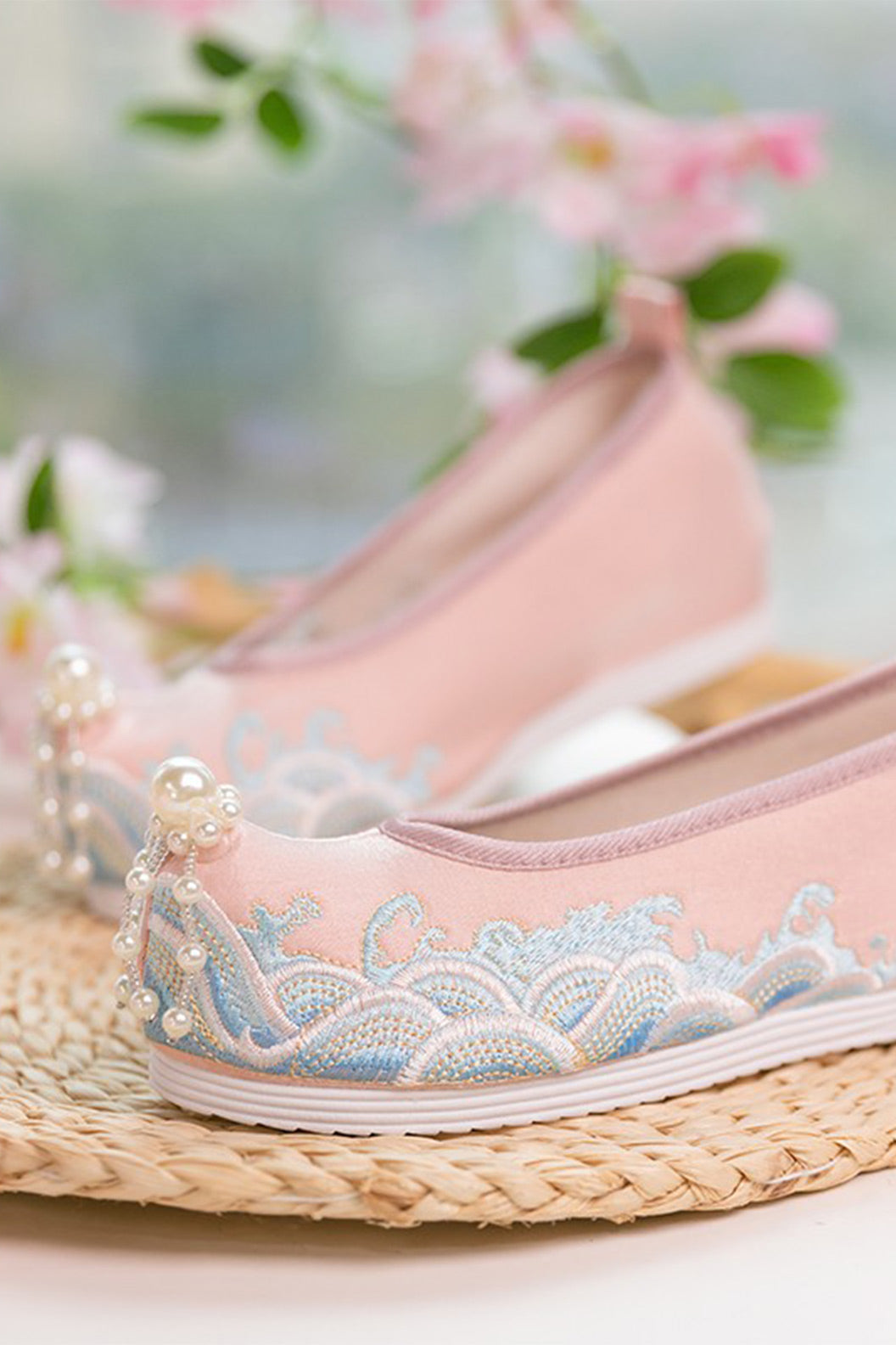 Embroidered Shoes Blue Ocean Pearl Cloth Shoes