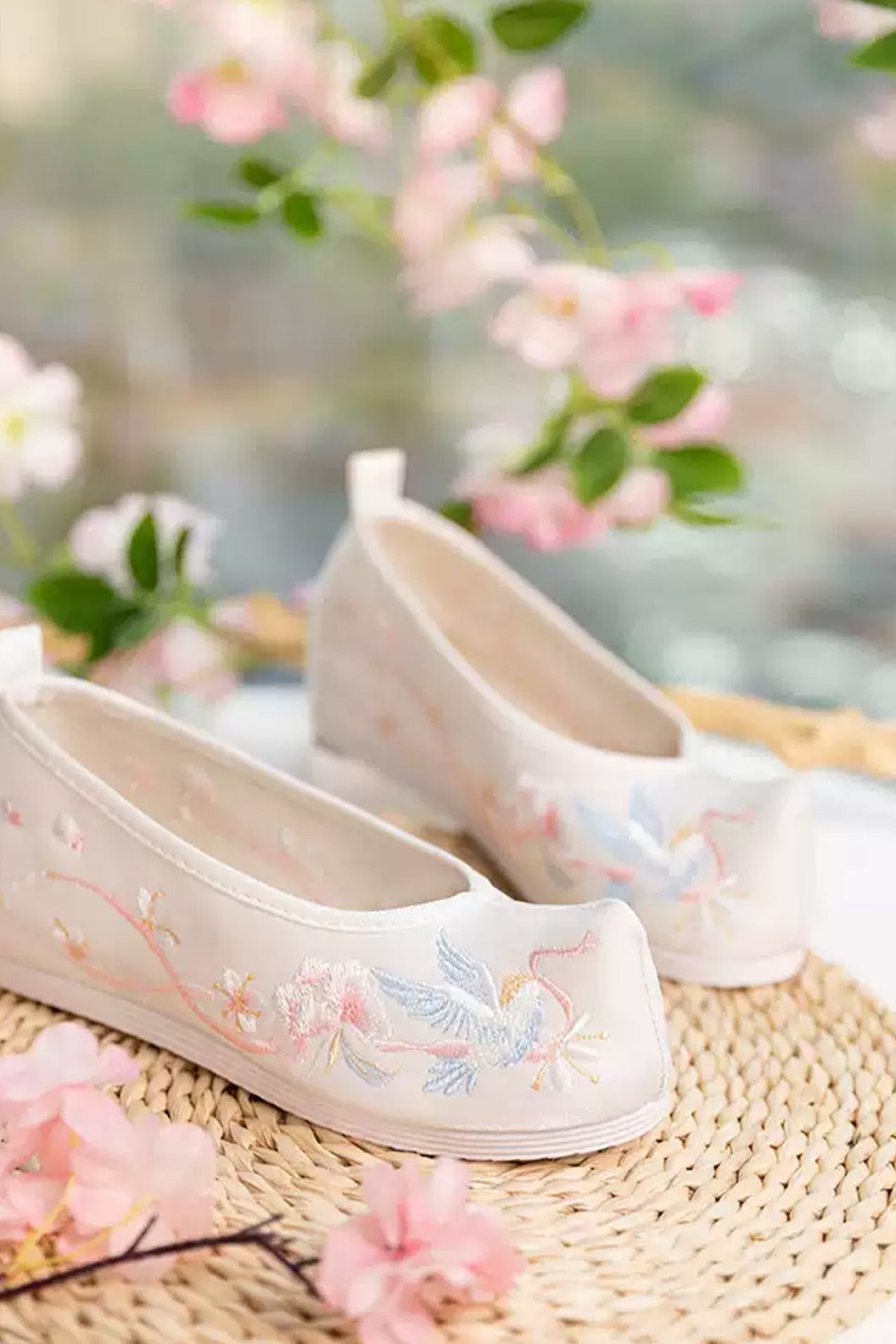 Embroidered Shoes Peony Bird Cloth Shoes