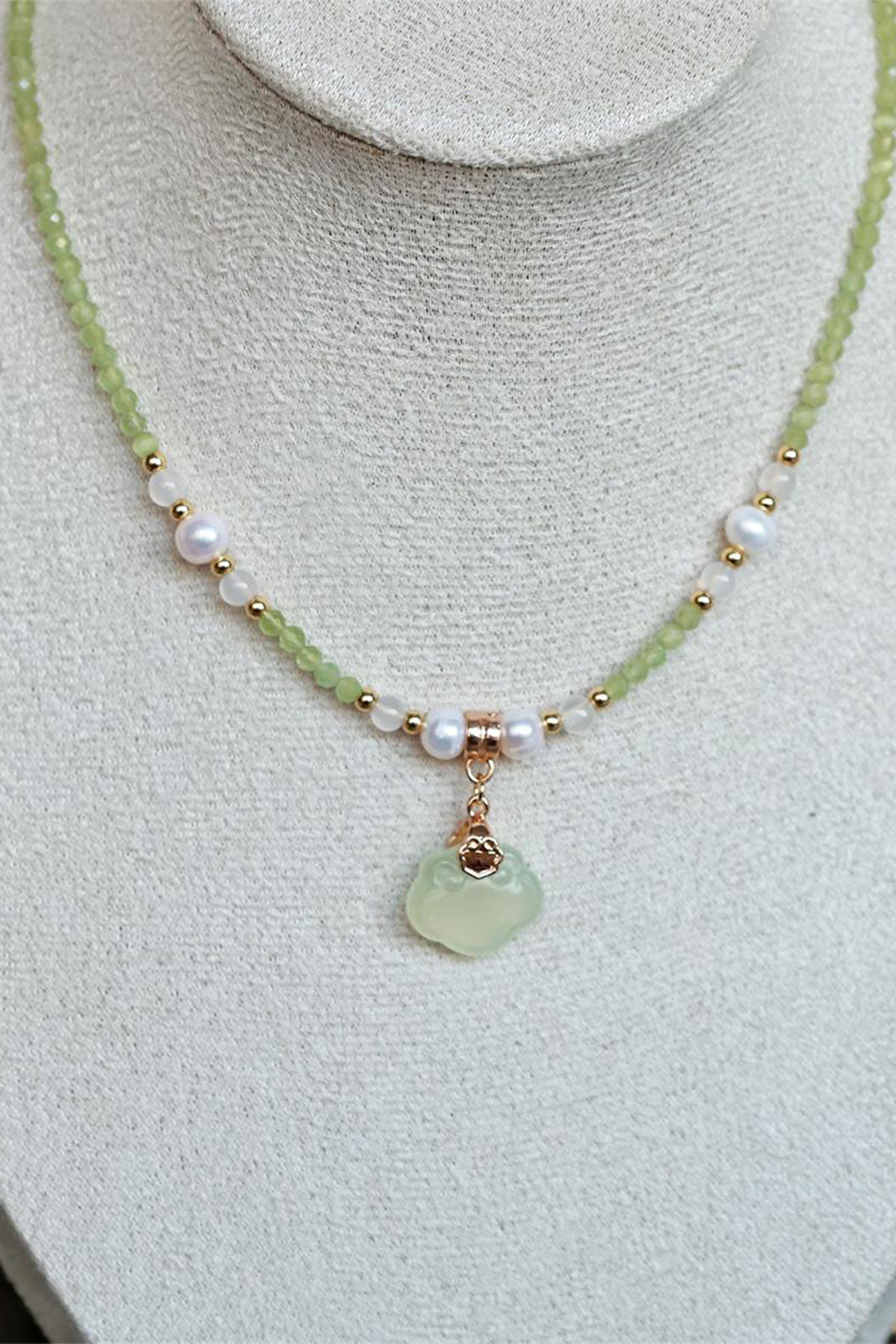 Jade Pearl Baby Lock Chinese Style Necklace
