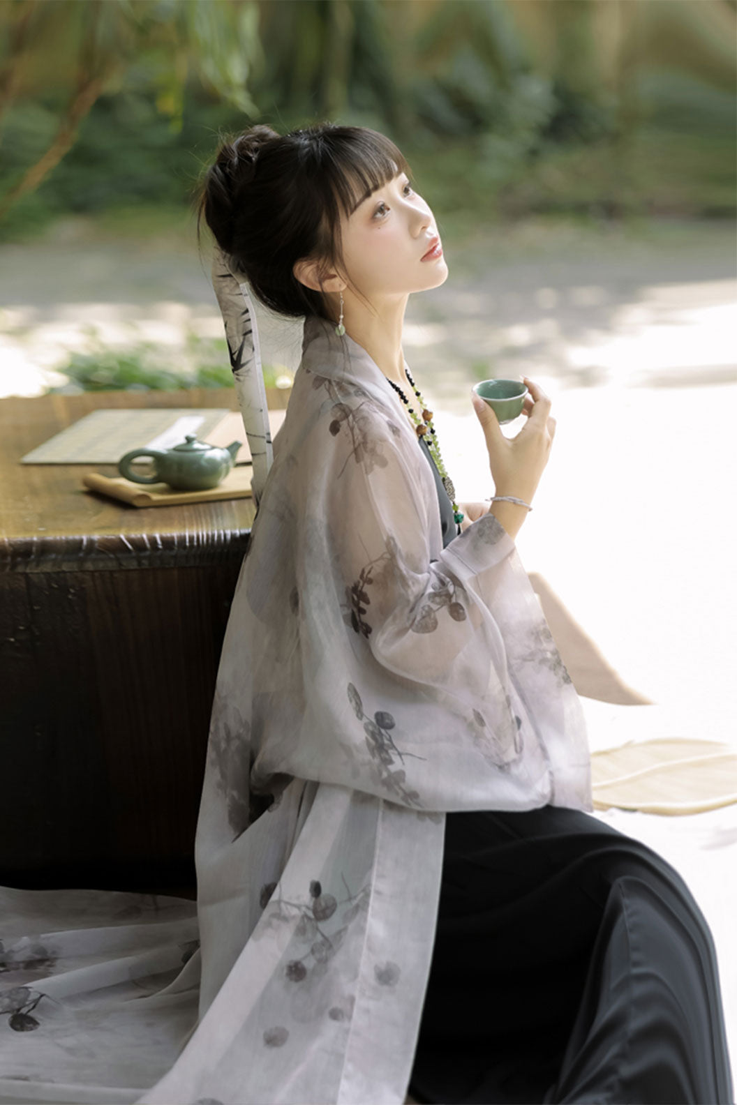 Ming Dynasty Black Hanfu with Four-Piece Set and Chinese Style - yangedu 烟霭渡