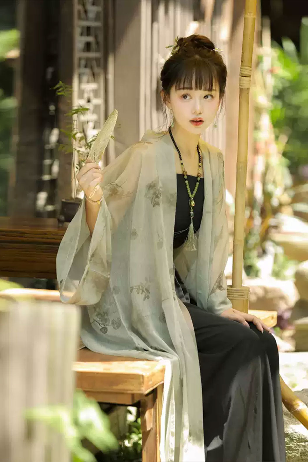 Ming Dynasty Black Hanfu with Four-Piece Set and Chinese Style - yangedu 烟霭渡