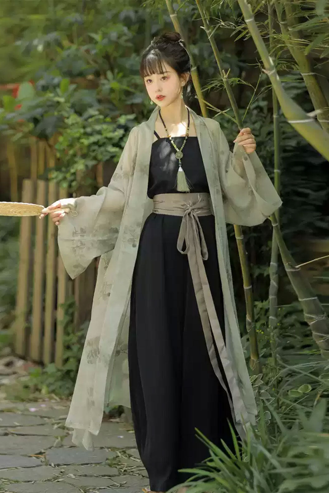Ming Dynasty Black Hanfu with Four-Piece Set and Chinese Style - yangedu 烟霭渡