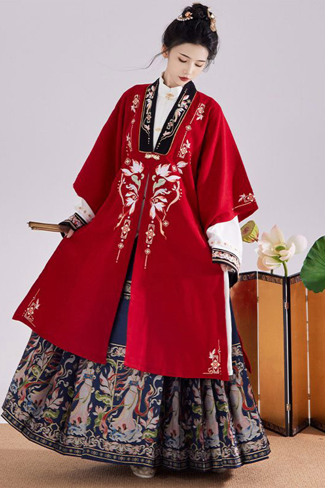 Ming Dynasty clothing Changshan Pipa Sleeves Ma Mian Skirt Red Hanfu dress - shenfuqingnv 神赋青女