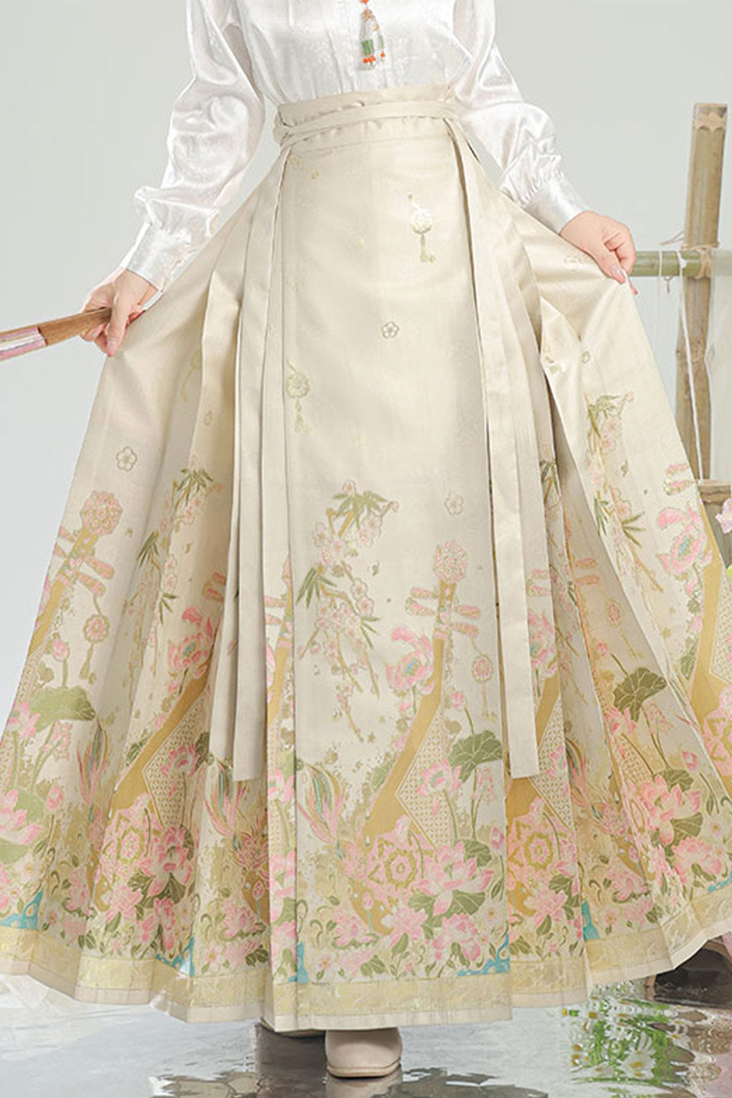 Ming Dynasty Green Hanfu Dress Ma Mian Skirt New Chinese Style - heying 荷影