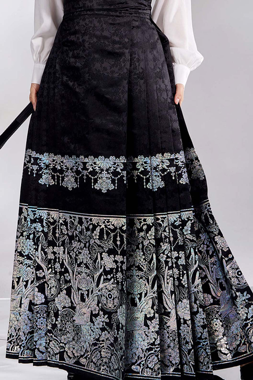 Ming Dynasty Hanfu clothing Ma Mian Skirt Luodian Autumn Winter Set Black Hanfu dress - shenlu 神鹿