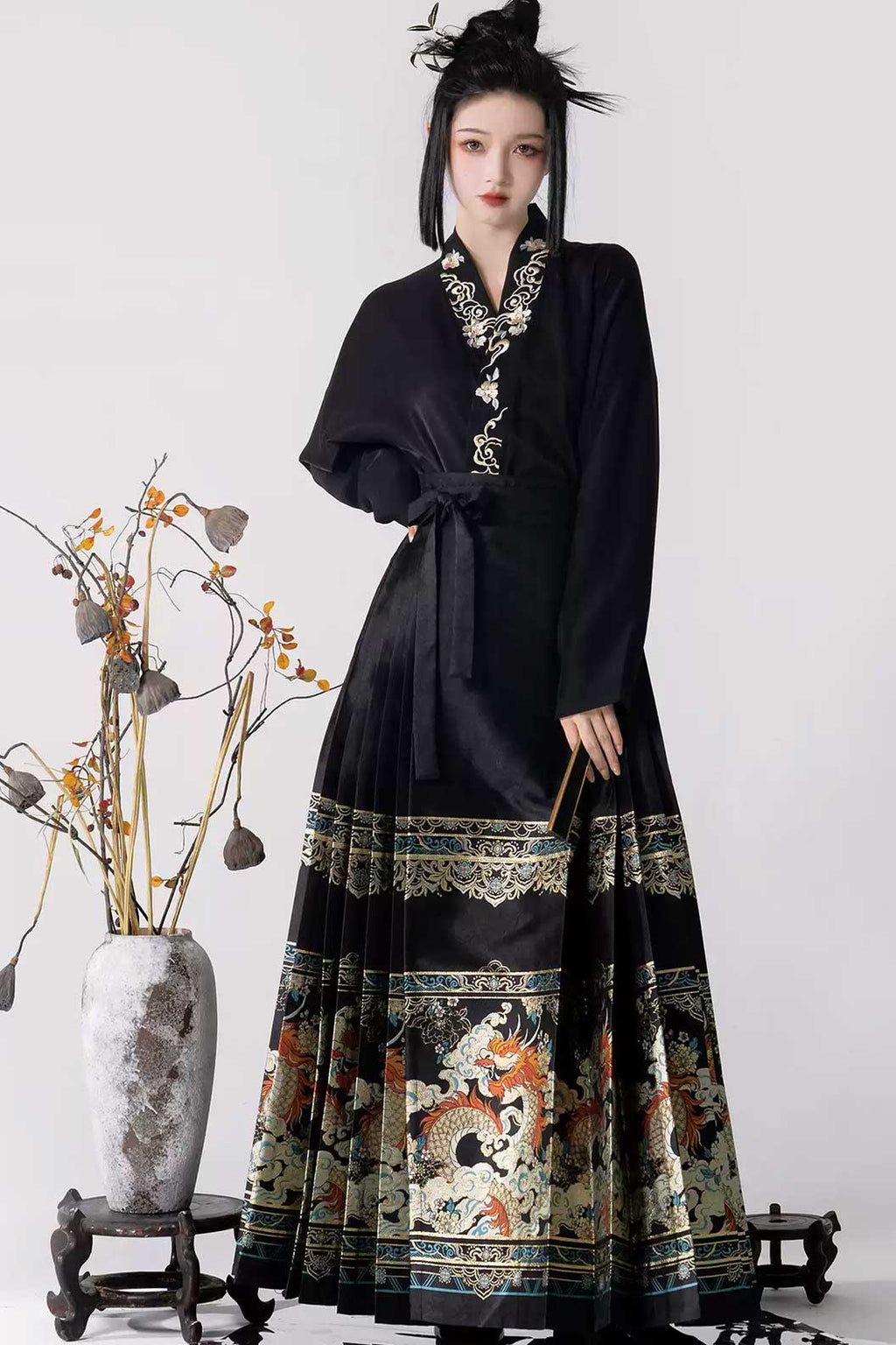 Ming dynasty hanfu snow dragon mamian skirt - xuelong 雪龙