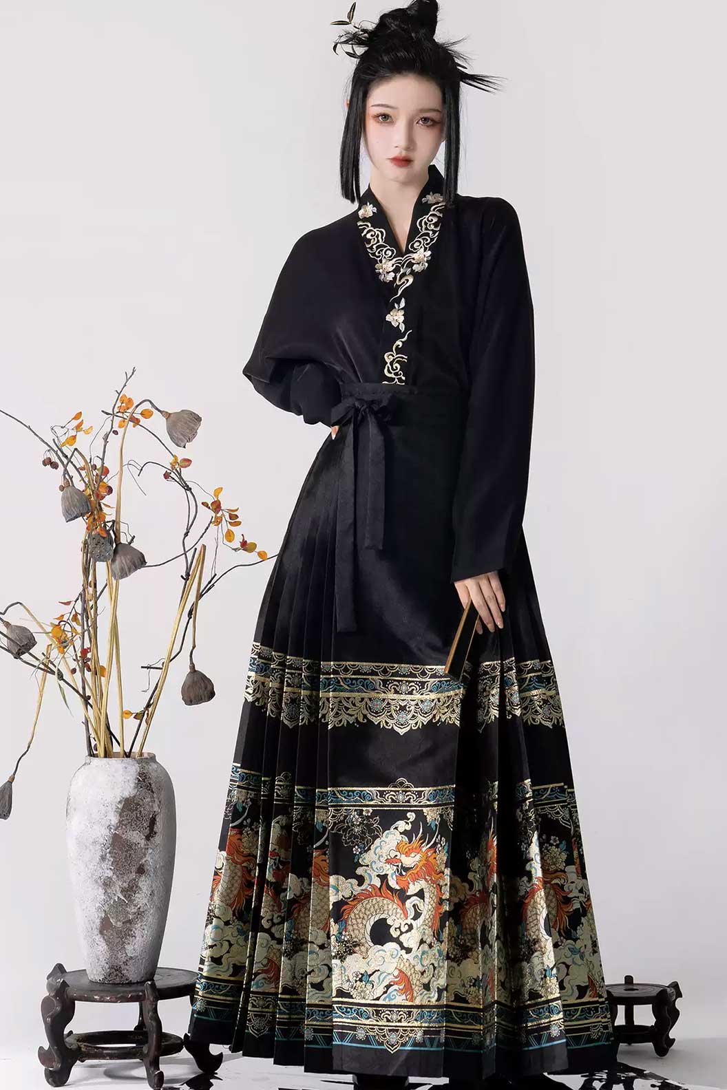 Ming dynasty hanfu snow dragon mamian skirt - xuelong 雪龙